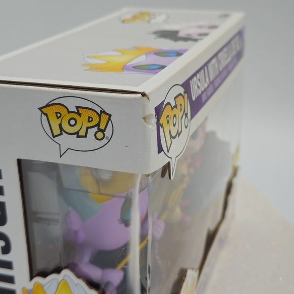 Funko POP! Disney Ursula with Cruella De Vil Exclusive 2 Pack Vinyl Figures - Picture 7 of 8